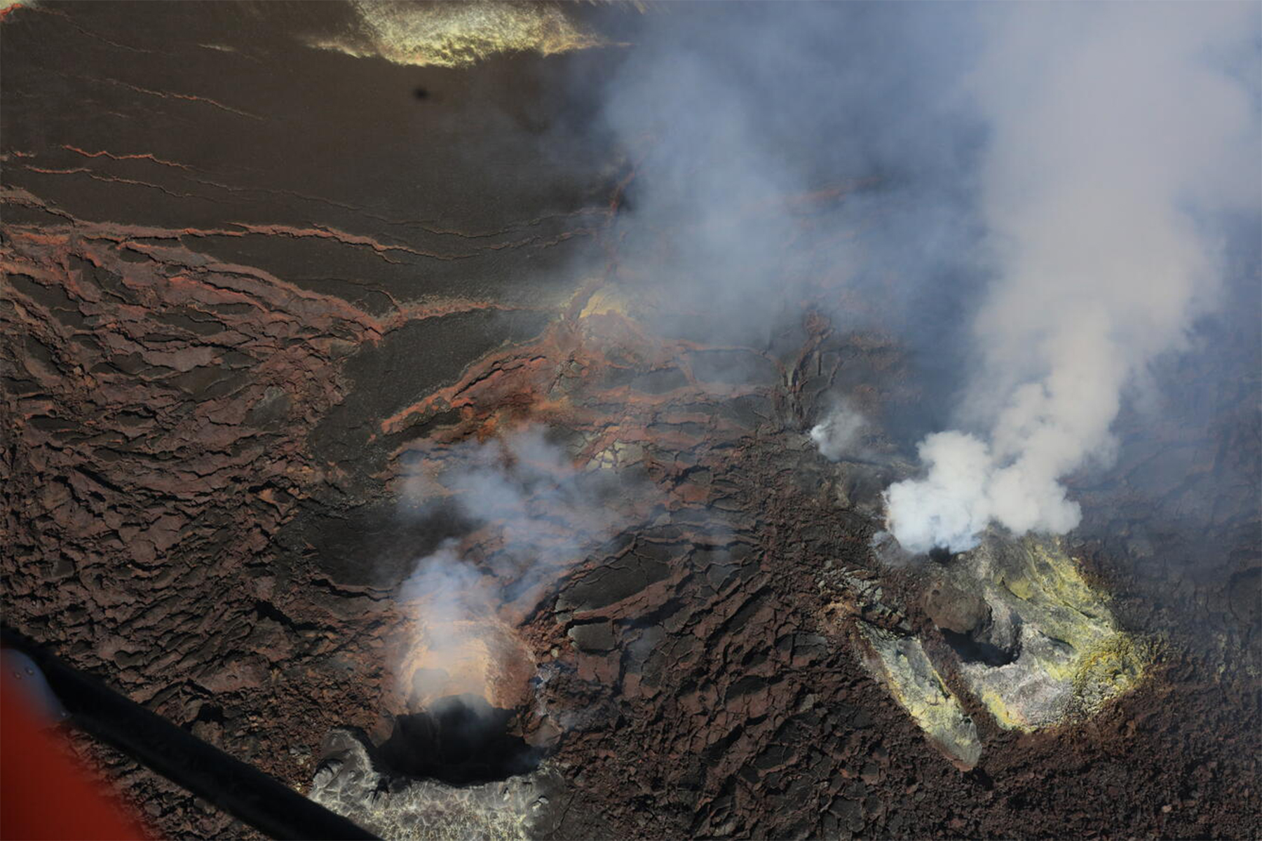 North and south vents at the summit of Kīlauea